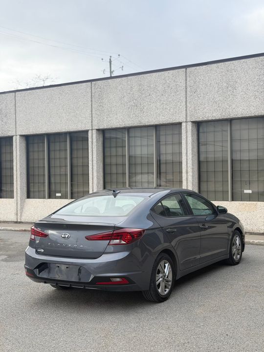 Hyundai Elantra 2020 - Image 5