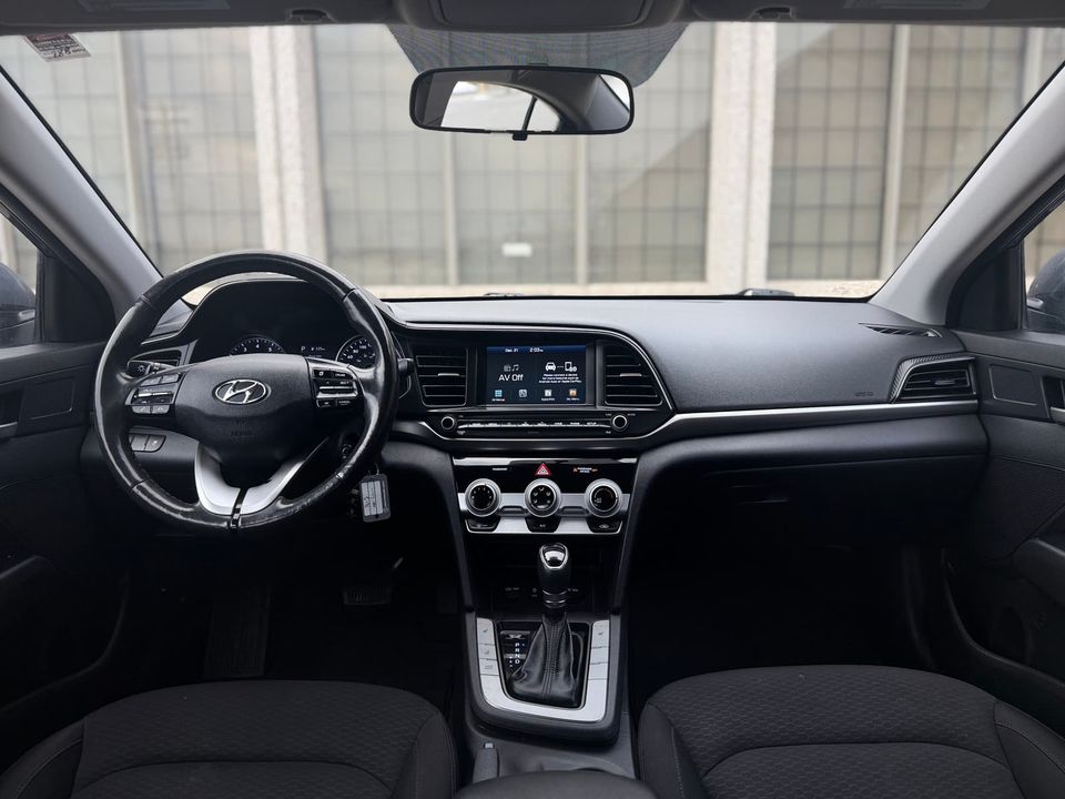 Hyundai Elantra 2020 - Image 12