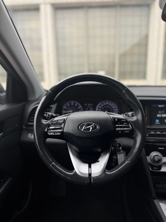 Hyundai Elantra 2020 - Image 14