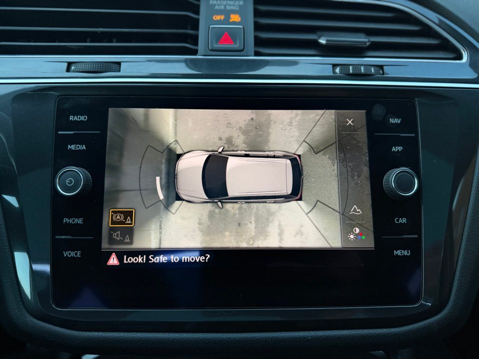 Volkswagen Tiguan 2018 - Image 19