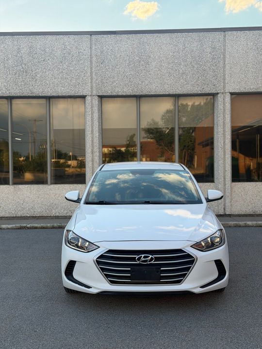 Hyundai Elantra 2018 - Image 5