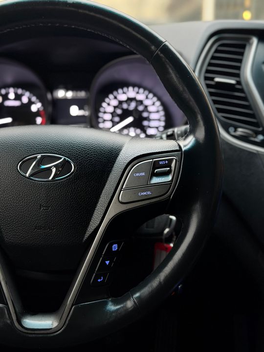 Hyundai Santa Fe Sport 2017 - Image 18