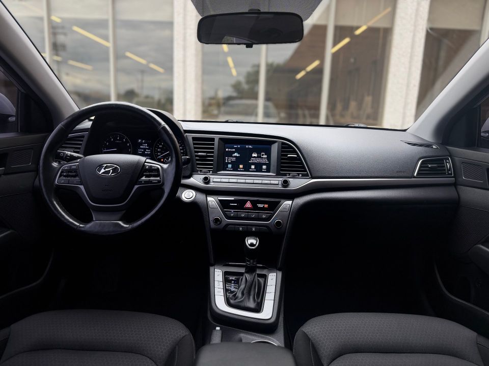 Hyundai Elantra 2018 - Image 11