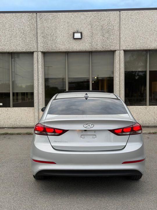 Hyundai Elantra 2018 - Image 3