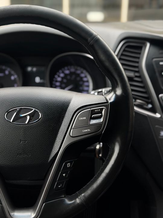 Hyundai Santa Fe Sport 2017 - Image 18