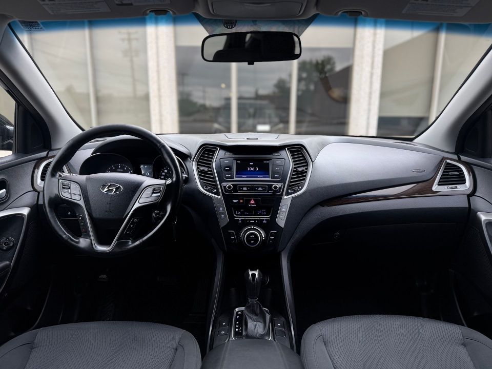 Hyundai Santa Fe Sport 2017 - Image 12
