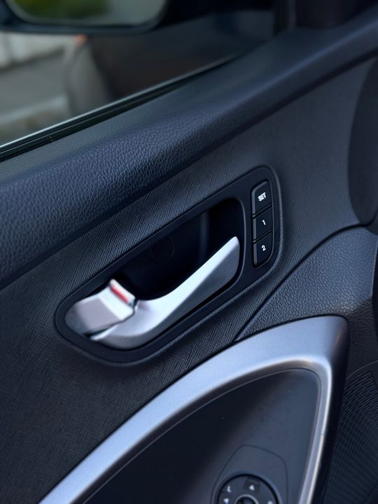 Hyundai Santa Fe Sport 2018 - Image 11