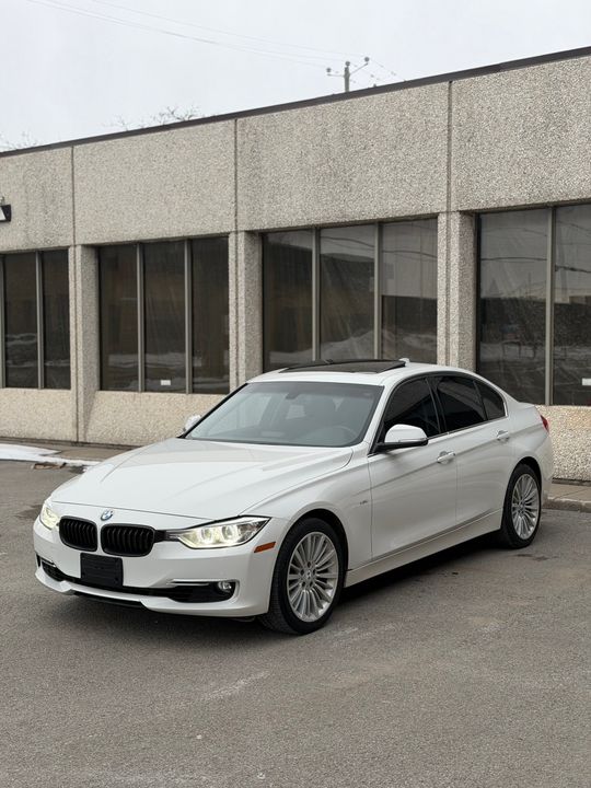 BMW 328i 2013 - Image 3