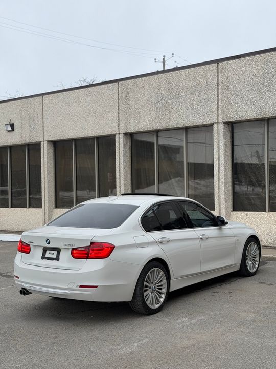 BMW 328i 2013 - Image 8