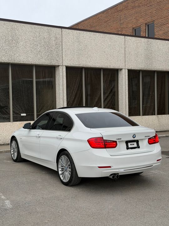 BMW 328i 2013 - Image 9
