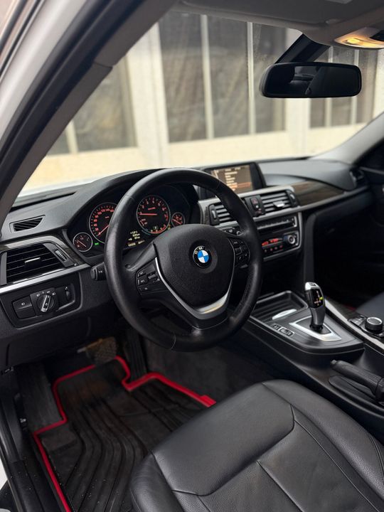 BMW 328i 2013 - Image 10