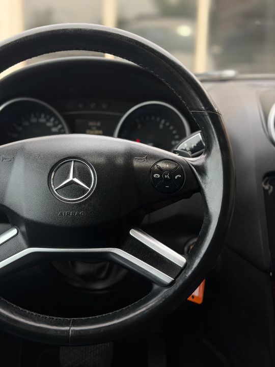 Mercedes-Benz ML 350 BlueTEC 2010 - Image 18