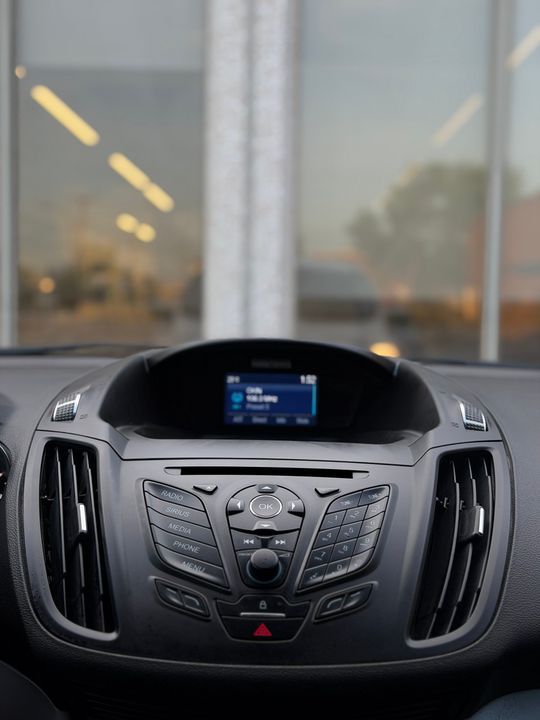 Ford Escape 2014 - Image 17